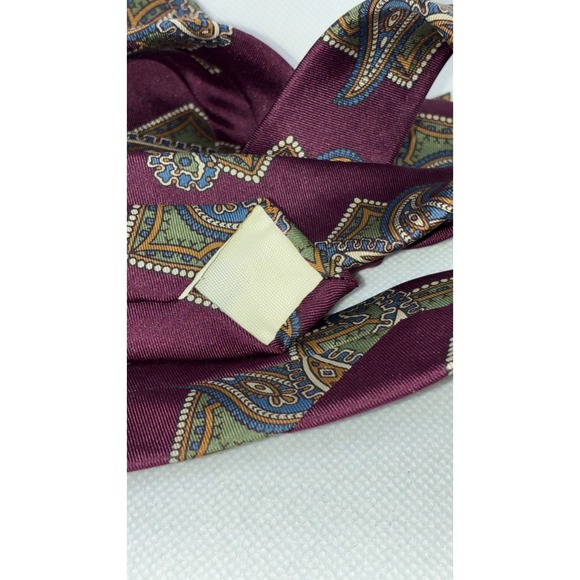 Hunting Horn Classics Mens Paisley Medallion Silk Tie Burgundy Red Green 3.75" - Picture 2 of 6